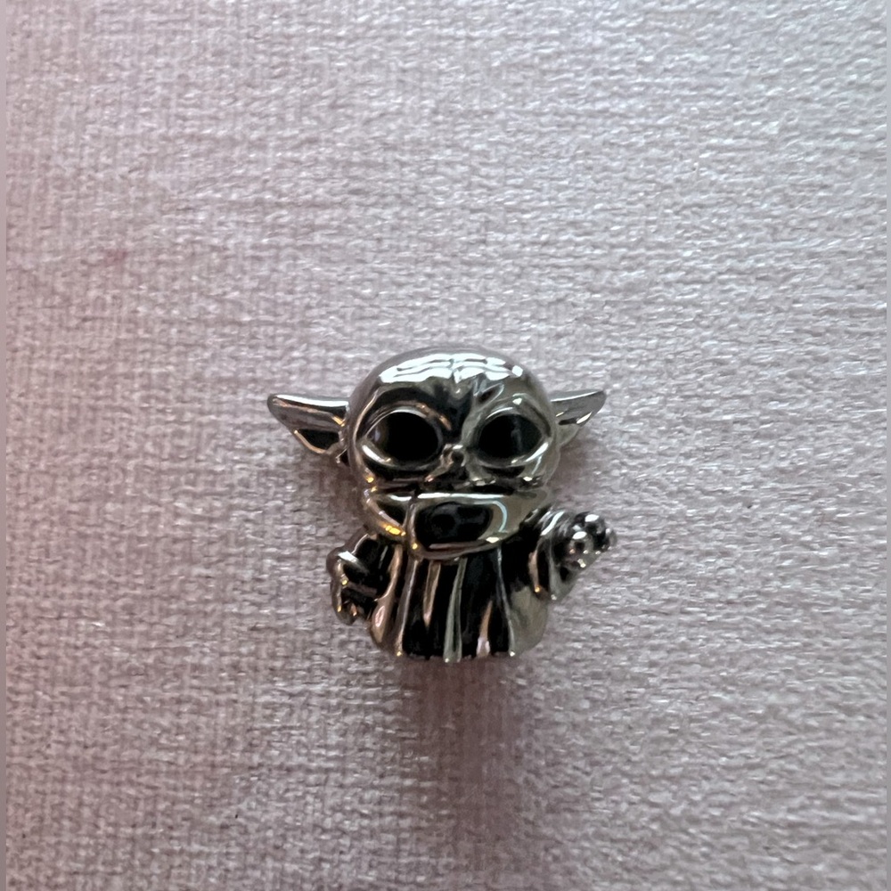Pandora Geogu Star Wars charm